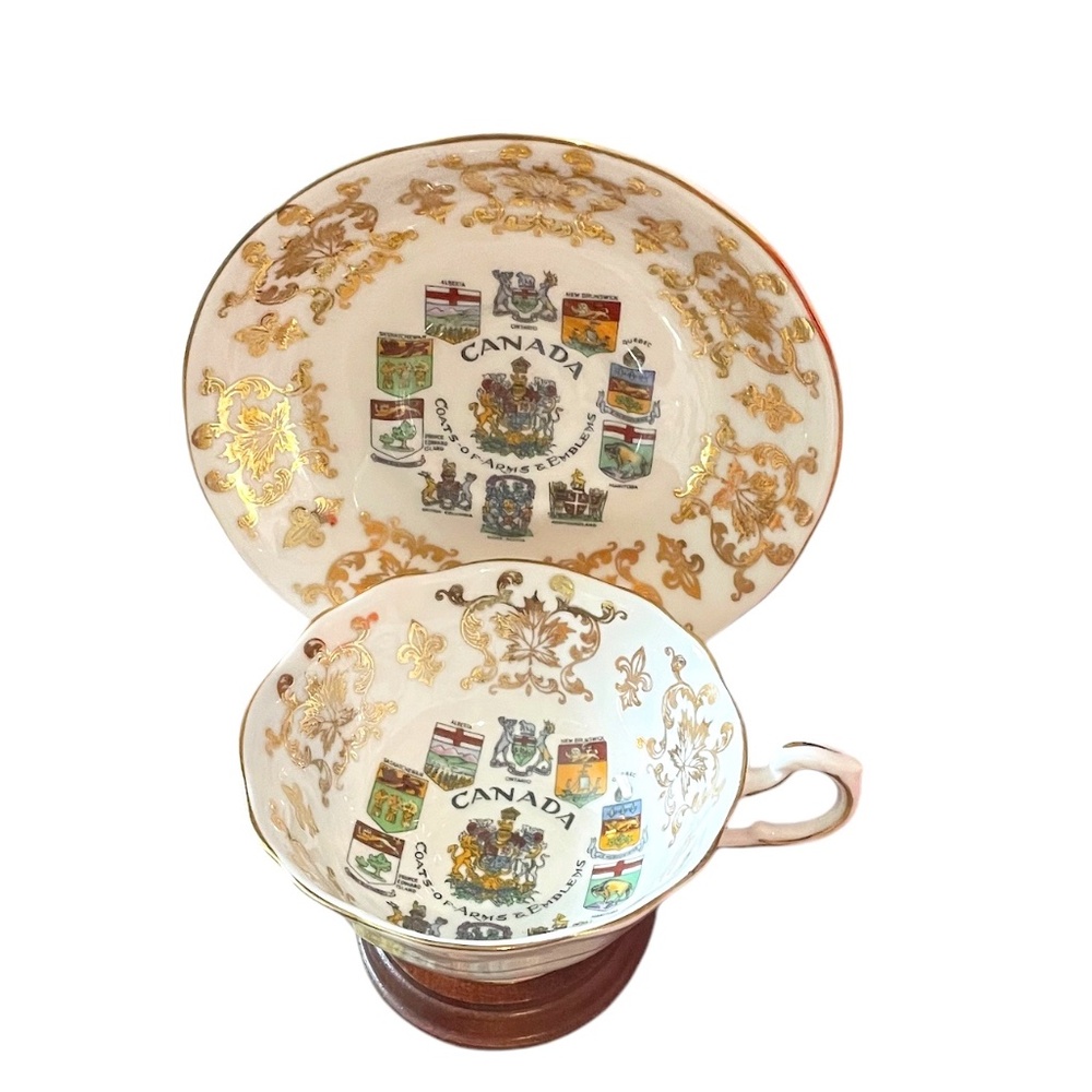 Vintage Paragon China Tea Cup & Saucer Canada Coat of Arms Her Majesty the Queen